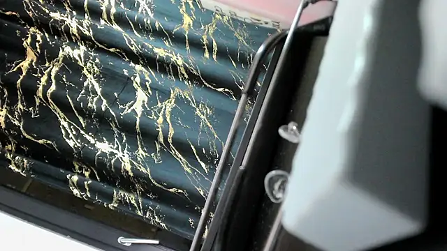 amara seli online show from 11/25/25, 08:31