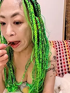 Snapshot of jyuse000ryuse chatting on 06/15/26, 12:49 jyuse000ryuse online show from 06/15/26, 12:49