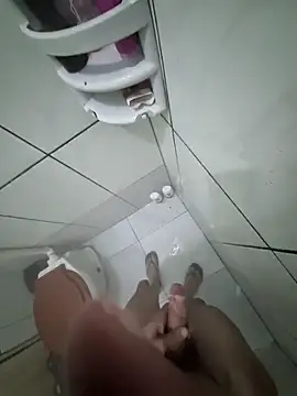 magrelo10 online show from 10/23/25, 01:32