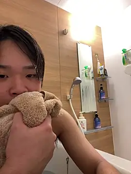 nagi 112 online show from 04/18/26, 02:14