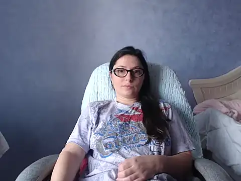 LuckyLisa23 online show from 03/25/26, 11:53