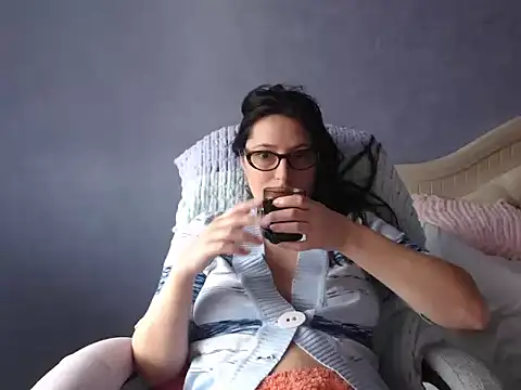 LuckyLisa23 online show from 03/21/26, 11:36