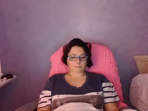 LuckyLisa23 online show from 02/26/26, 11:49