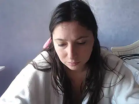 LuckyLisa23 online show from 04/06/26, 11:11