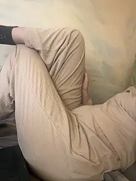 Snapshot of KittieCreme chatting on 02/09/26, 08:01 KittieCreme online show from 02/09/26, 08:01