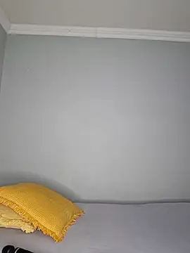 certifiedhottie2025 online show from 05/26/26, 04:32