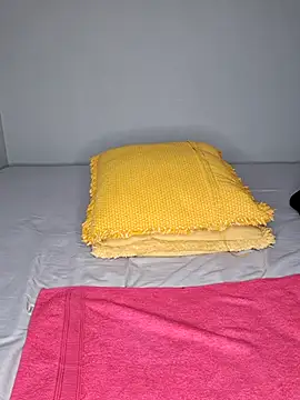 certifiedhottie2025 online show from 11/01/25, 04:52