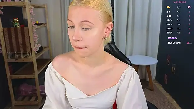 lovedrope online show from 11/25/25, 05:35