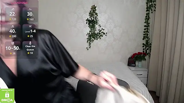 beautiful moon3 online show from 11/12/25, 01:48