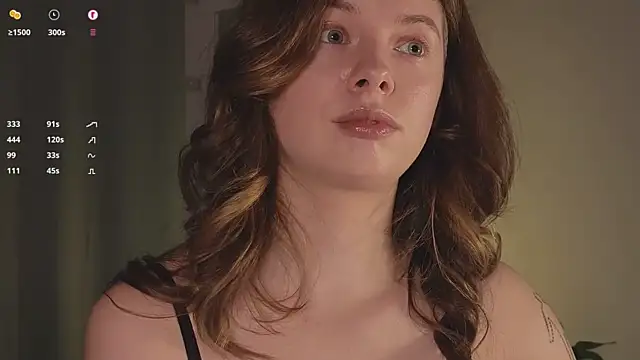 Snapshot of MelodySinclair chatting on 11/30/25, 03:24 MelodySinclair online show from 11/30/25, 03:24