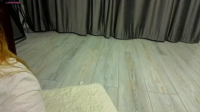 MissPompadure online show from 02/14/26, 09:04