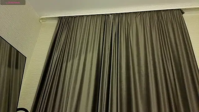 MissPompadure online show from 03/21/26, 07:18