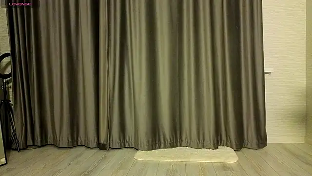 MissPompadure online show from 04/08/26, 09:27