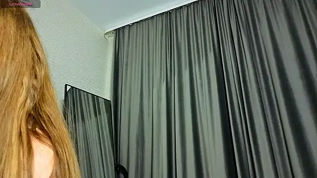 MissPompadure online show from 01/15/26, 11:41