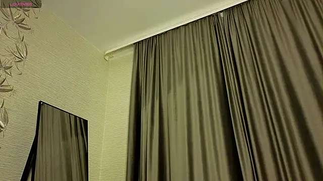 MissPompadure online show from 01/12/26, 10:03