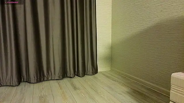 MissPompadure online show from 03/27/26, 10:43