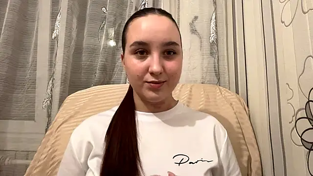DaisyMolly online show from 11/04/25, 07:17