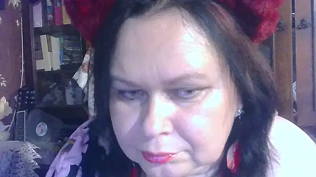 Snapshot of CharleeKendall chatting on 10/25/25, 02:07 CharleeKendall online show from 10/25/25, 02:07