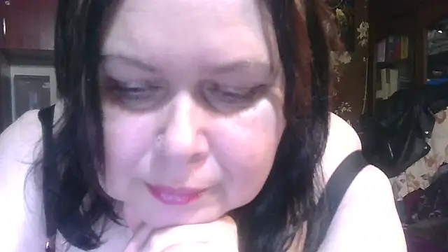 CharleeKendall online show from 12/19/25, 11:07