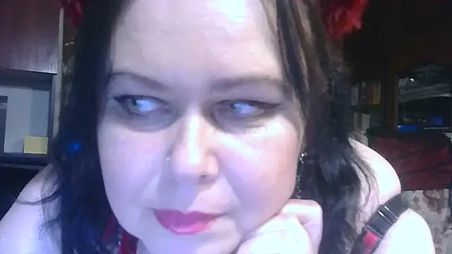 Snapshot of CharleeKendall chatting on 11/01/25, 05:18 CharleeKendall online show from 11/01/25, 05:18