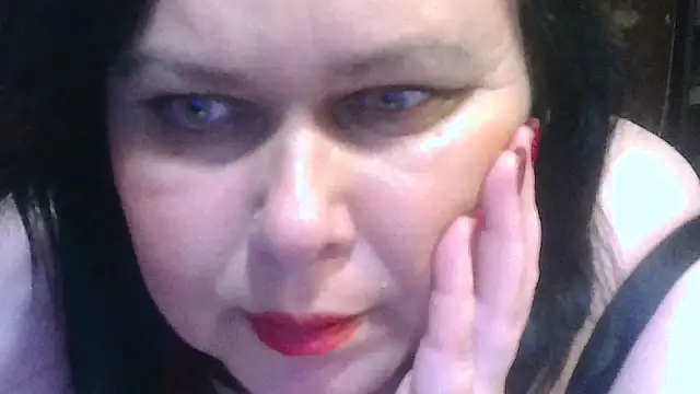 Snapshot of CharleeKendall chatting on 11/03/25, 07:39 CharleeKendall online show from 11/03/25, 07:39