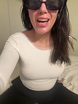 mamimamacitaaa online show from 10/25/25, 05:24