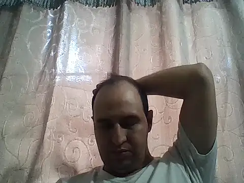 Snapshot of sacarlettareyo chatting on 10/15/25, 08:39 sacarlettareyo online show from 10/15/25, 08:39