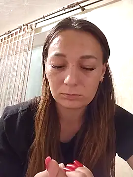 HollyDollsi online show from 10/19/25, 08:22