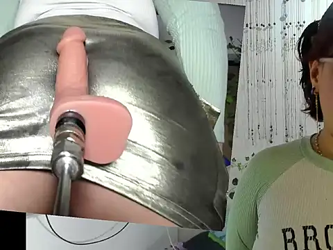 maacarenita online show from 11/24/25, 10:48