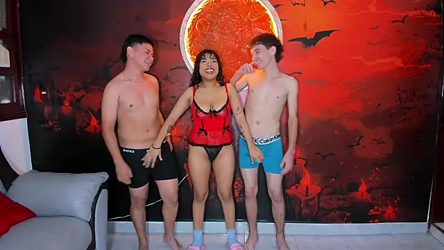 mycolection girls online show from 03/12/26, 09:41