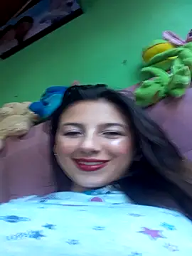 Snapshot of Naomy-daviis chatting on 10/19/25, 10:12 Naomy-daviis online show from 10/19/25, 10:12