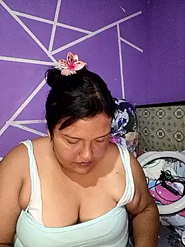 Snapshot of natt-bigass chatting on 06/15/26, 12:55 natt-bigass online show from 06/15/26, 12:55