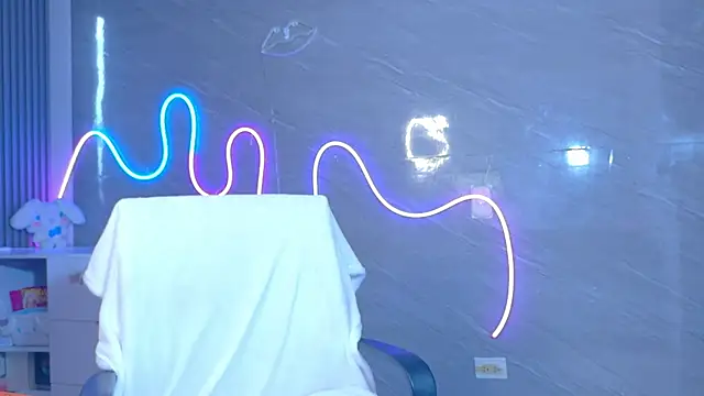 Naaomi cute online show from 03/23/26, 12:27