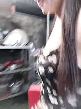 -Bonniee- online show from 10/19/25, 12:35