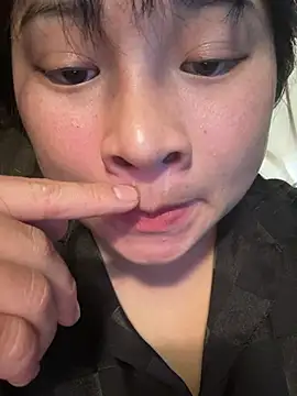 Linh-xxx online show from 01/17/26, 05:11