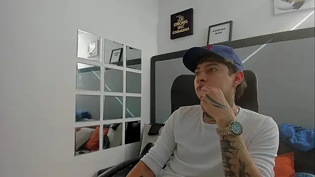 Sky Wild online show from 10/25/25, 08:20