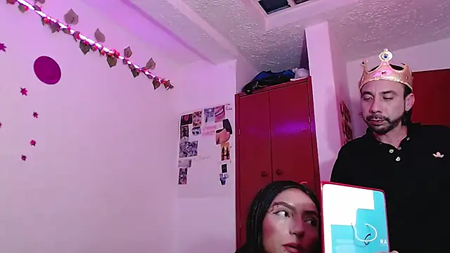 Snapshot of Isis_Robert chatting on 11/01/25, 04:08 Isis Robert online show from 11/01/25, 04:08