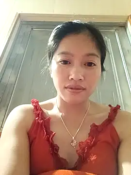 -Paige- online show from 11/18/25, 04:32