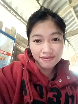 -Paige- online show from 11/18/25, 03:54