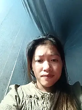 -Paige- online show from 11/12/25, 01:04