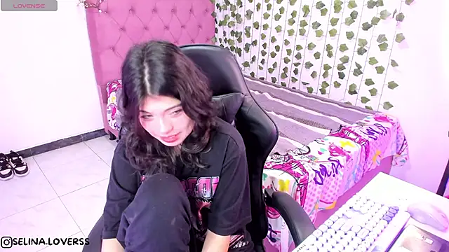 selina lovers  online show from 11/08/25, 02:26