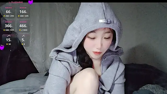 hyp0crite online show from 11/16/25, 03:50