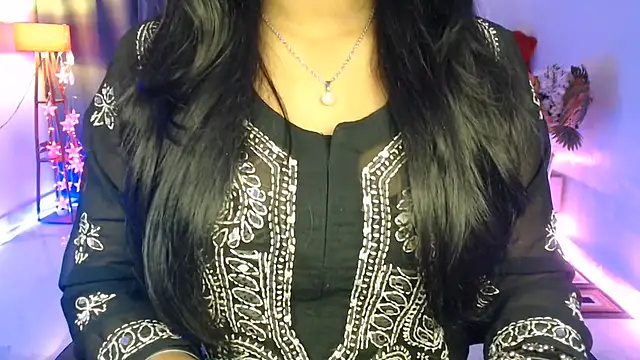 Snapshot of Rashiii_ chatting on 07/02/26, 07:53 Rashiii online show from 07/02/26, 07:53
