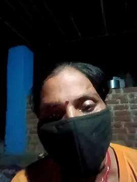 Snapshot of Dipti_bb chatting on 10/24/25, 04:06 Dipti bb online show from 10/24/25, 04:06