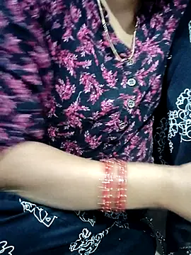 Hot-ranisa online show from 11/17/25, 04:05