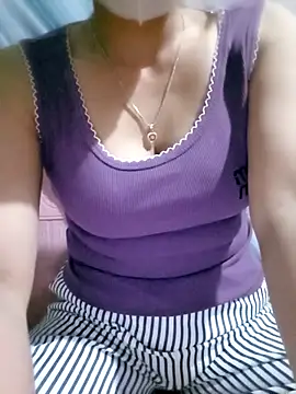 LalayCii online show from 10/13/25, 09:22