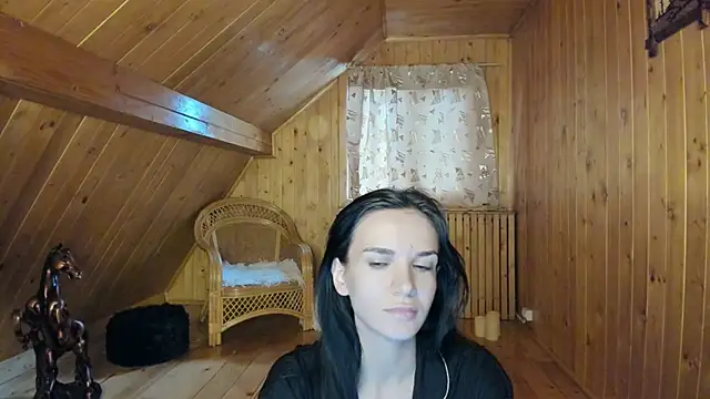 Snapshot of EvelynVox chatting on 11/04/25, 06:28 EvelynVox online show from 11/04/25, 06:28