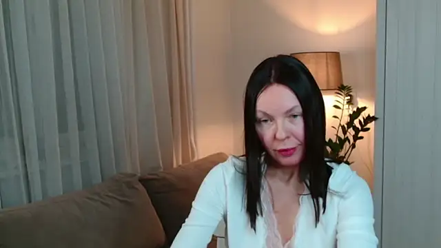 LittleNicolee online show from 02/17/26, 05:32