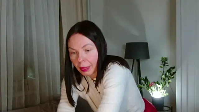 LittleNicolee online show from 02/10/26, 08:41