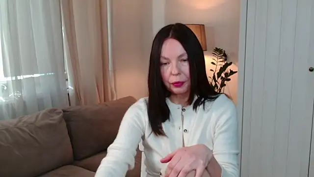 LittleNicolee online show from 02/01/26, 12:58